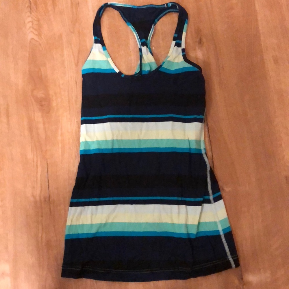 Lululemon top